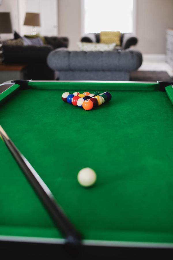 Large Country House - Hot Tub - Pool Table - Bbq - 5 Bedrooms - Log Burner Three Legged Cross Esterno foto