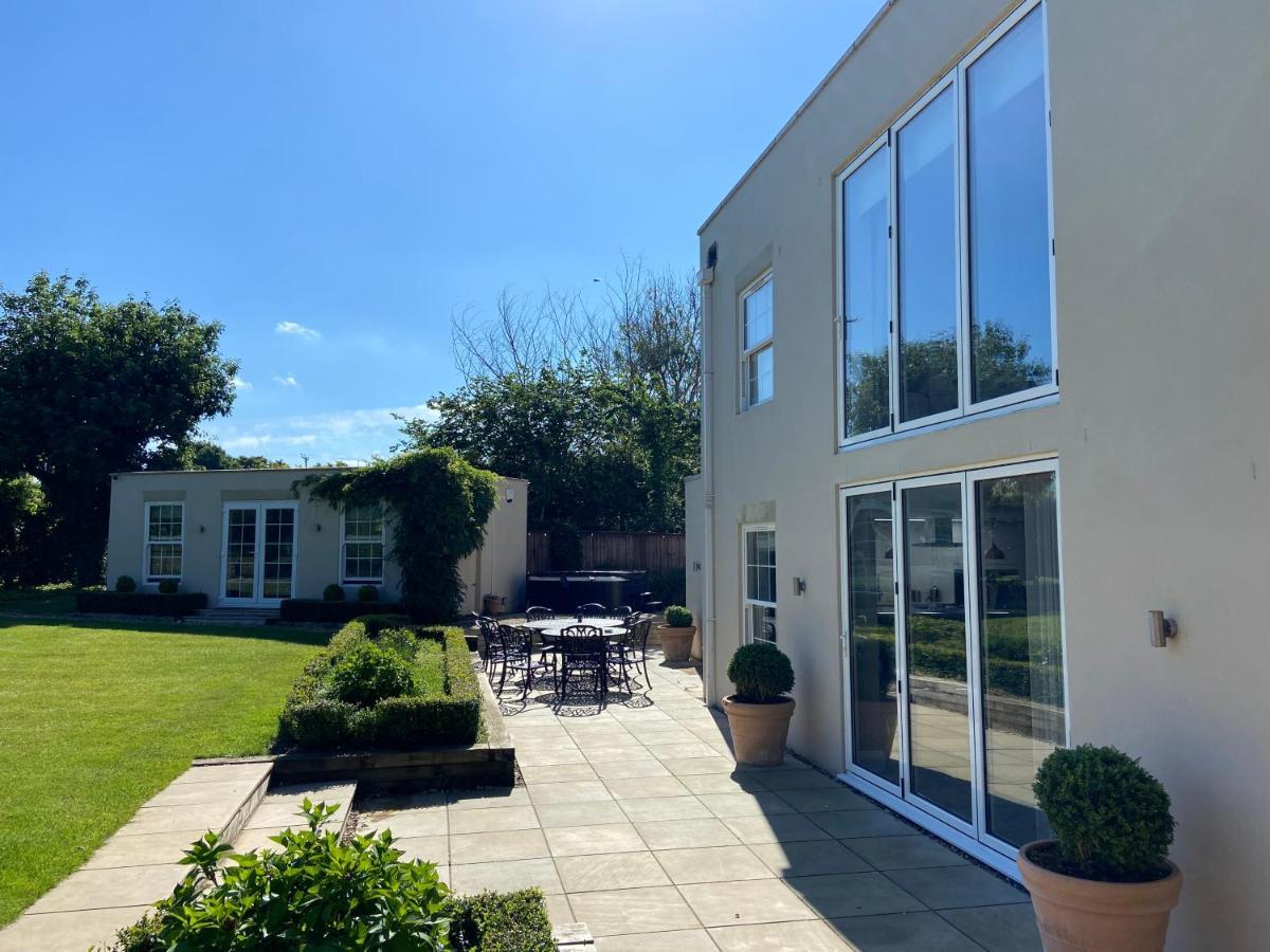 Large Country House - Hot Tub - Pool Table - Bbq - 5 Bedrooms - Log Burner Three Legged Cross Esterno foto